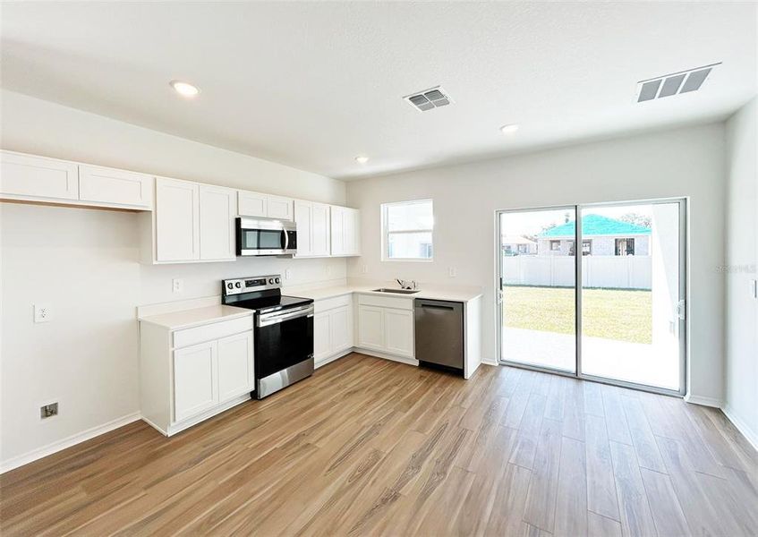 Furnished interior view inside a new home in Broadleaf, Parrish (Image 6).