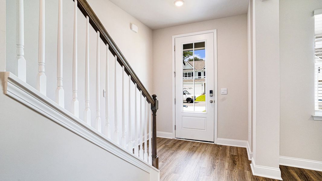 Spacious, unfurnished interior of a new home in Shell Pointe, Gilbert (Image 13). Spacious, unfurnished interior of a new home in Shell Pointe, Gilbert (Image 13).