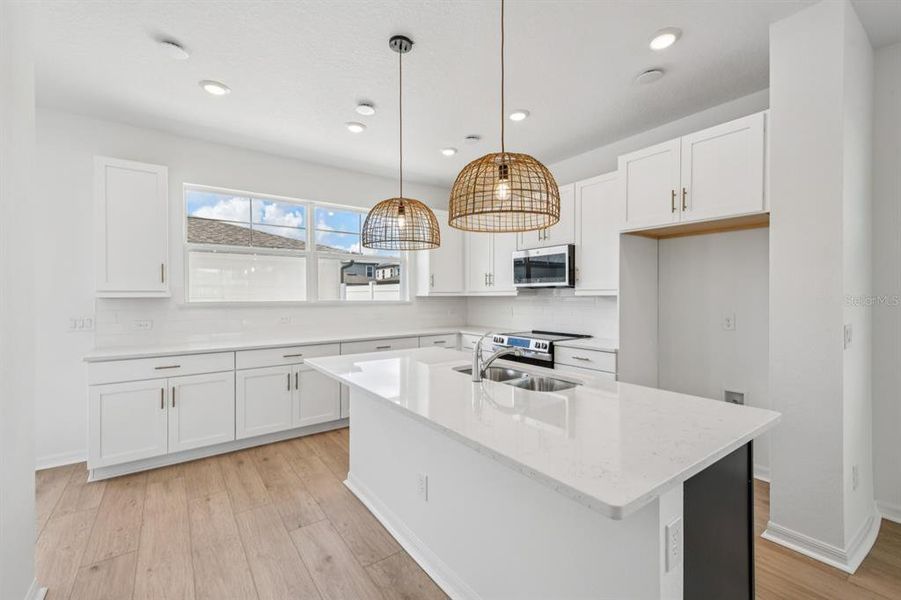 Furnished interior view inside a new home in , Winter Garden (Image 7).