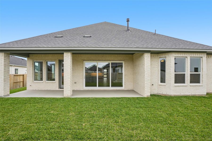 Exterior details and patio area of a home in Sienna 65', Missouri City (Image 3). Exterior details and patio area of a home in Sienna 65', Missouri City (Image 3).