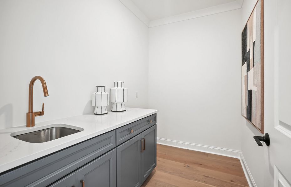 Representative interior finishes for a home built from the Leyton by Pulte Homes in Elmbrook, Matthews (Image 21).