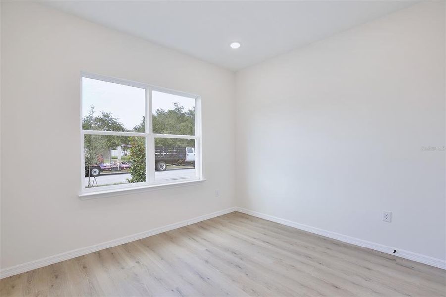 Spacious, unfurnished interior of a new home in , Groveland (Image 26).