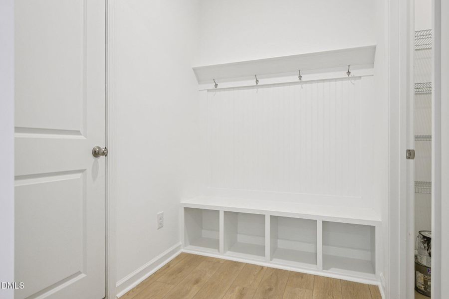 38-web-or-mls-Ken Dr-S2402-038