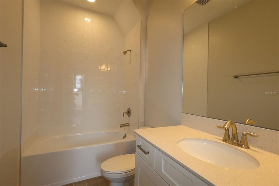 Image 40 of a home in Willow Run.