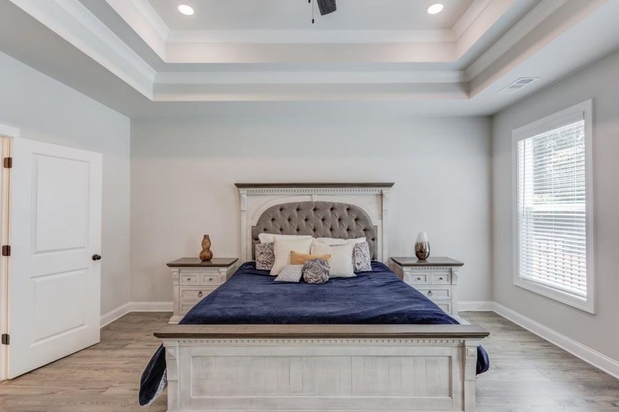 Furnished interior view inside a new home in , Jefferson (Image 28).