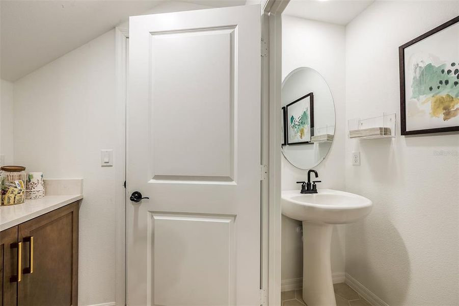 Furnished interior view inside a new home in Towns at Greenleaf, Oviedo (Image 15).