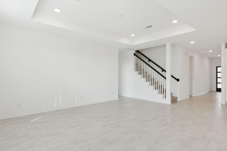 Spacious, unfurnished interior of a new home in River Ranch, Dayton (Image 27).