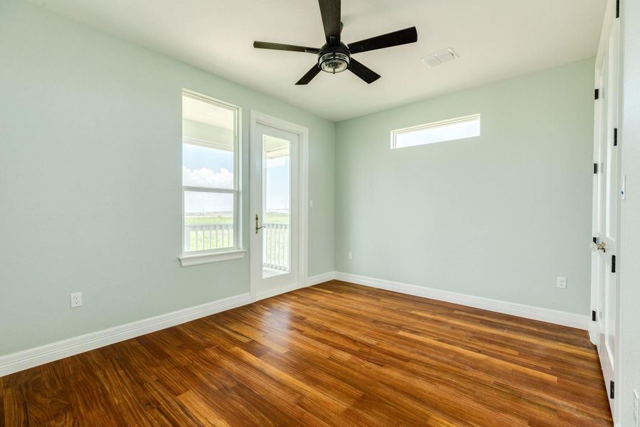 Spacious, unfurnished interior of a new home in , Surfside Beach (Image 13). Spacious, unfurnished interior of a new home in , Surfside Beach (Image 13).