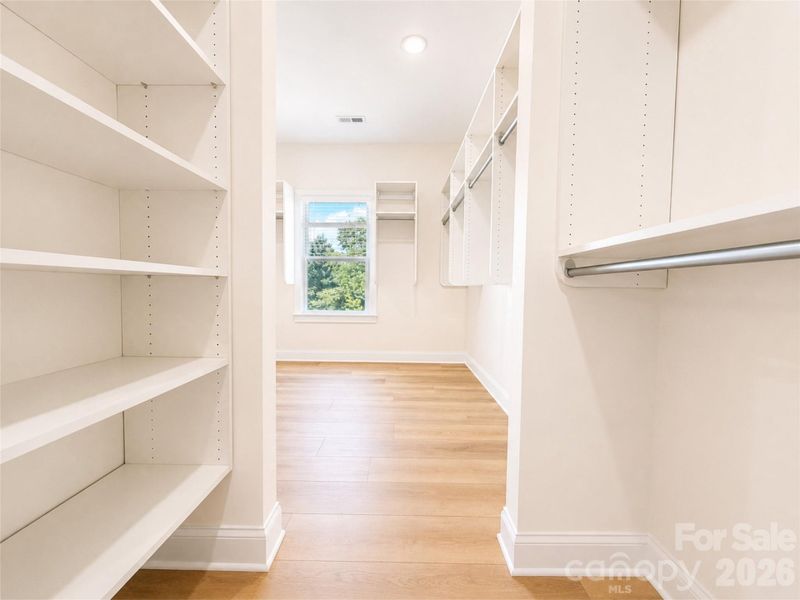 Spacious, unfurnished interior of a new home in , Charlotte (Image 25).