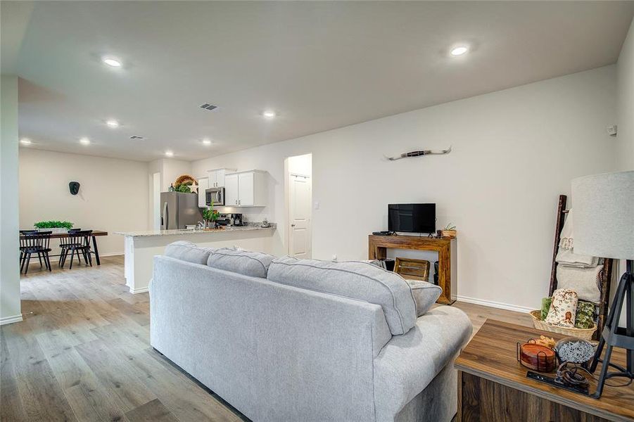 Furnished interior view inside a new home in Wildcat Ranch, Crandall (Image 10).