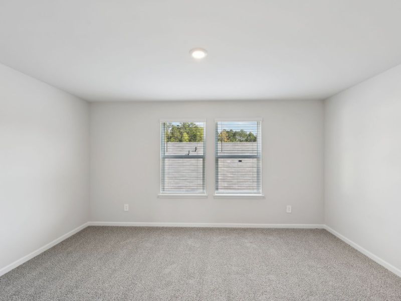 Spacious, unfurnished interior of a new home in Martin Springs - Estate Series, Lawrenceville (Image 38).