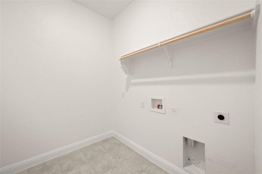 117 Grey Wolf- Utility-1