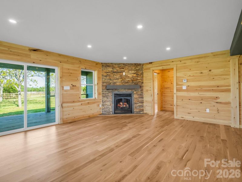 Spacious, unfurnished interior of a new home in , Rutherfordton (Image 21).