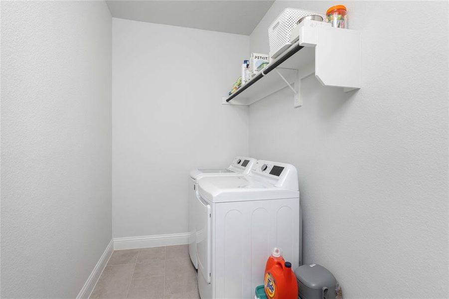 Image 33 of a home in Symmetry 37s. Image 33 of a home in Symmetry 37s.