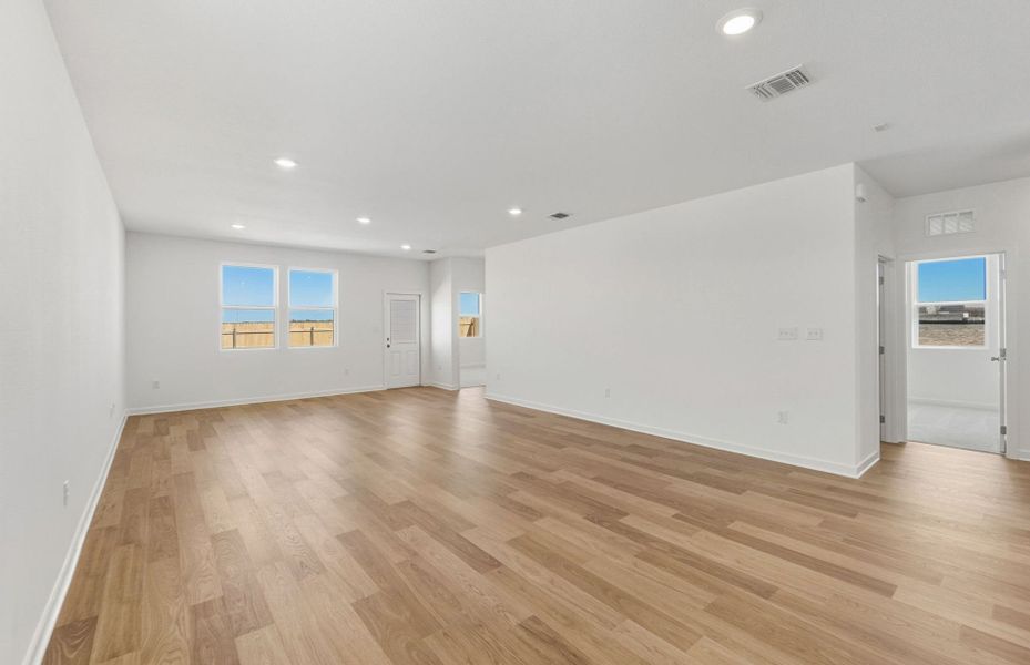 Spacious, unfurnished interior of a new home in Woodside, Georgetown (Image 24).