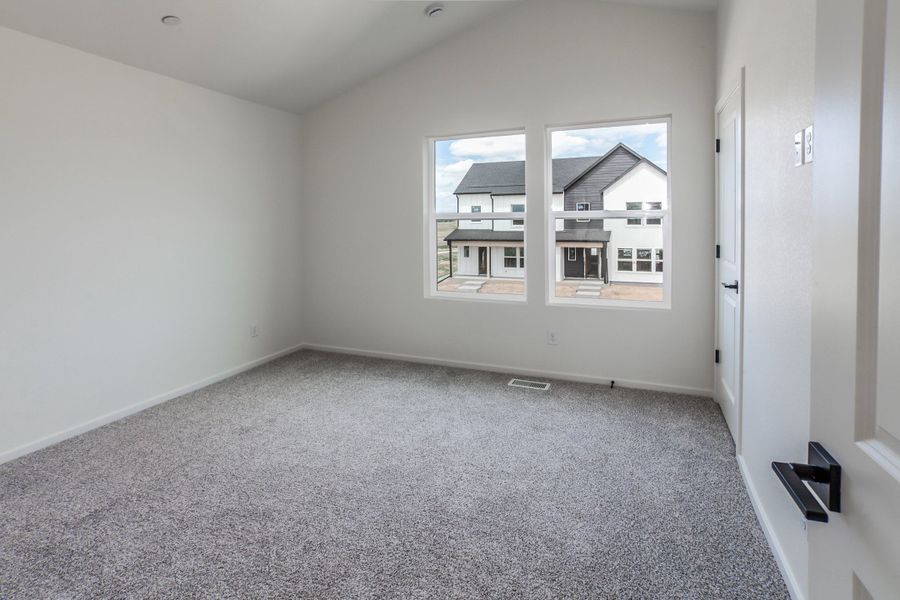 Spacious, unfurnished interior of a new home in Prairie Song, Windsor (Image 28). Spacious, unfurnished interior of a new home in Prairie Song, Windsor (Image 28).