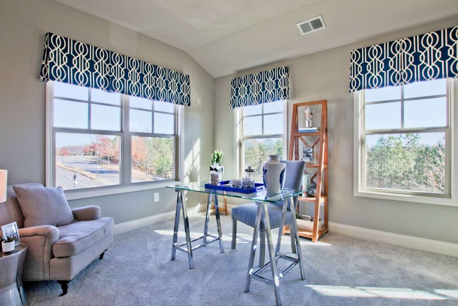 Representative furnished interior of a home built from the Barwick by KM Homes in Nickel Creek at Newnan Crossing, Newnan (Image 19).