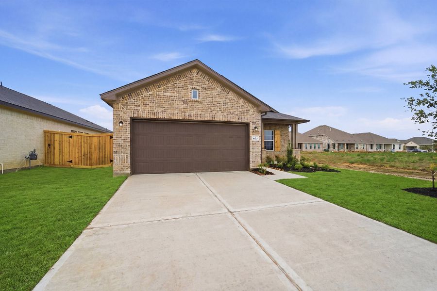 Front exterior of a new home in Ashland, Richwood, TX, highlighting curb appeal (Image 2).