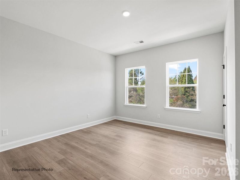 Spacious, unfurnished interior of a new home in , Asheville (Image 31).