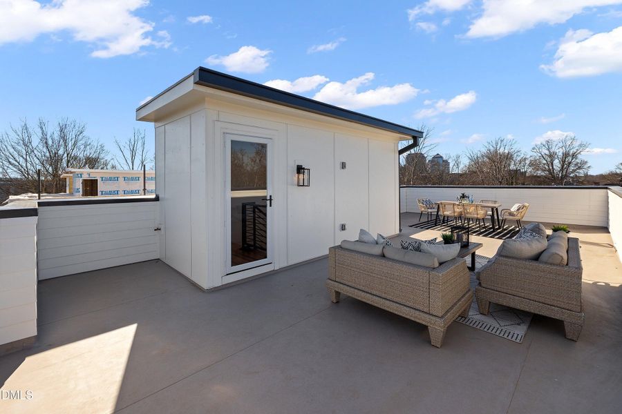 58-813 N Roxboro_6921 58-813 N Roxboro_6921