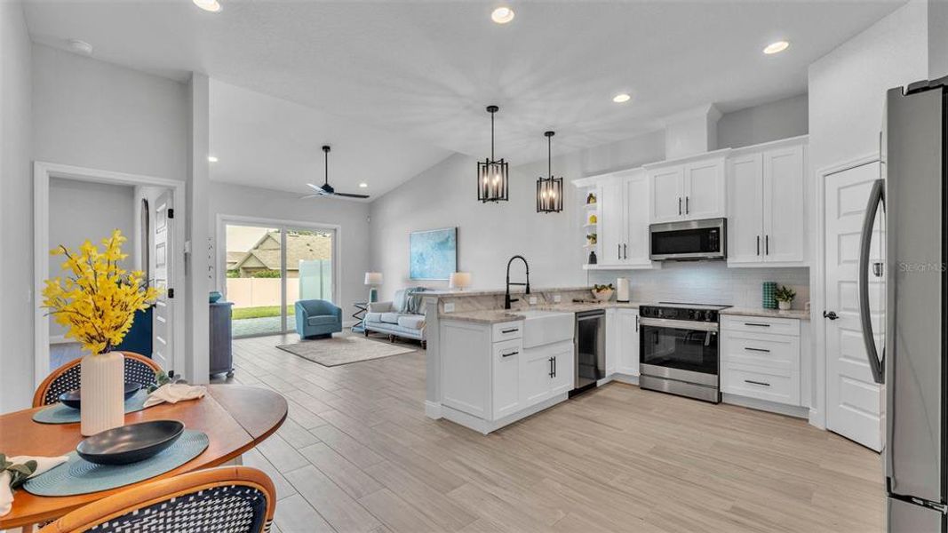 Furnished interior view inside a new home in , Lakeland (Image 13).