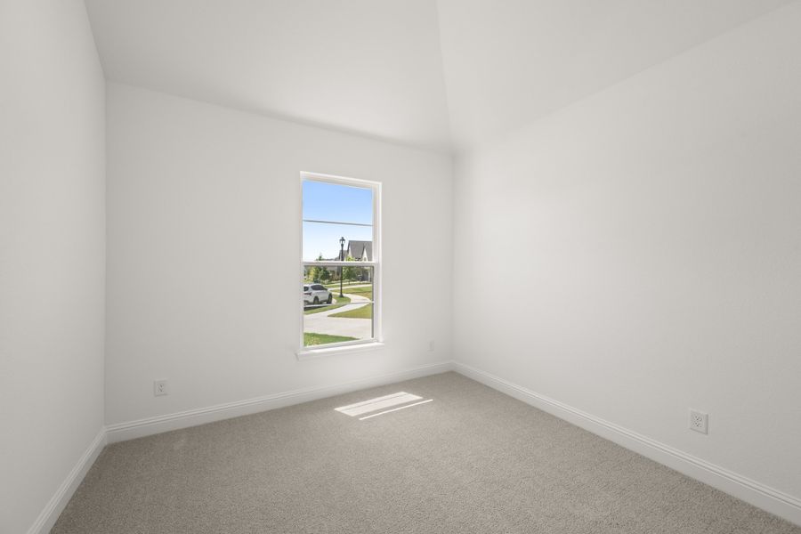 Spacious, unfurnished interior of a new home in Redden Farms, Midlothian (Image 18).