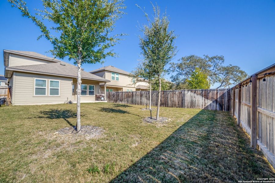 Exterior details and patio area of a home in , San Antonio (Image 19).