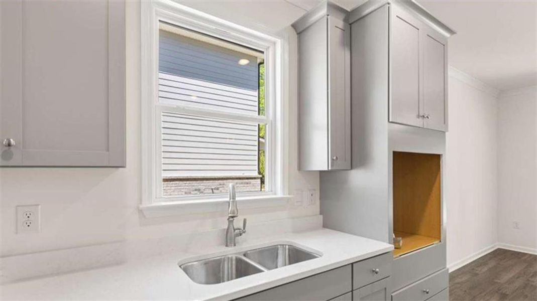 Close-up of interior finishes inside a home in Wildwood, Covington (Image 8).