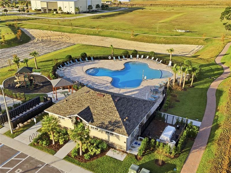 Community amenities in Crosswinds, Haines City (Image 18).