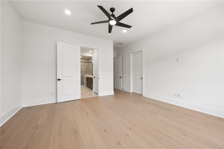 Spacious, unfurnished interior of a new home in , Atlanta (Image 47). Spacious, unfurnished interior of a new home in , Atlanta (Image 47).