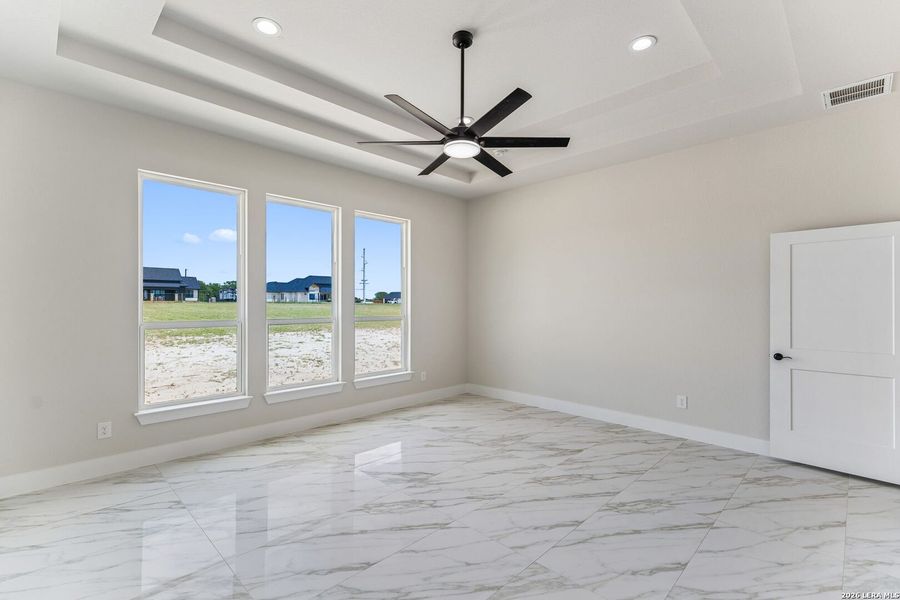 Spacious, unfurnished interior of a new home in , La Vernia (Image 32). Spacious, unfurnished interior of a new home in , La Vernia (Image 32).