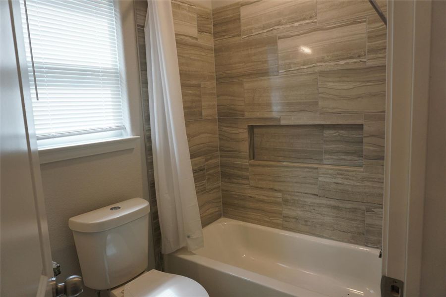 Furnished interior view inside a new home in , Willis (Image 8).