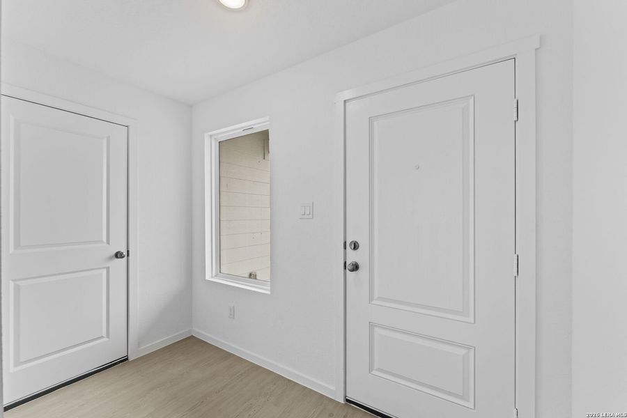 Spacious, unfurnished interior of a new home in Waterwheel, San Antonio (Image 20).