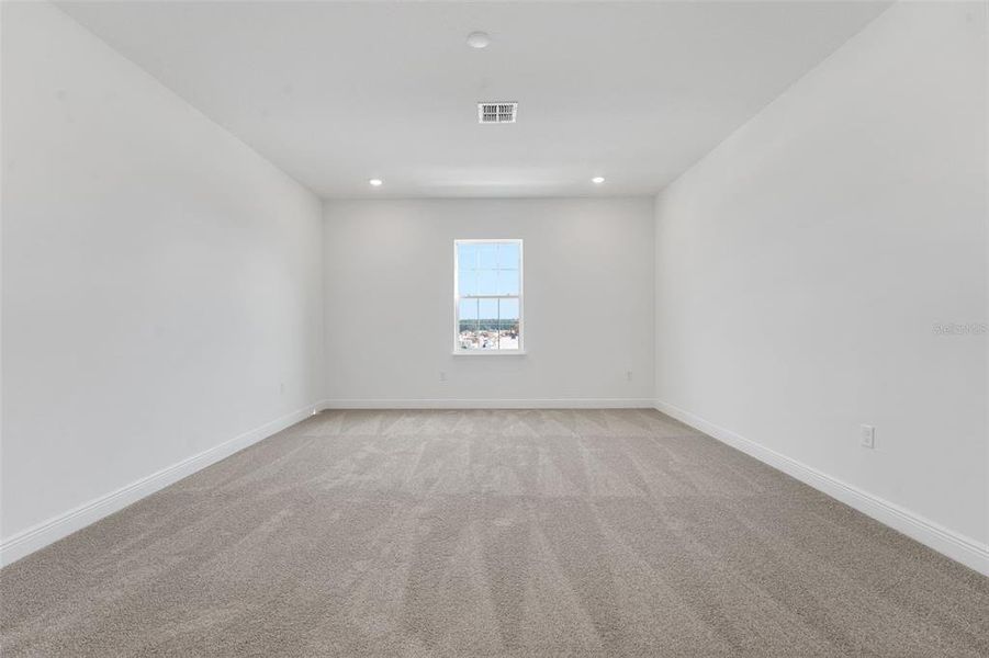Spacious, unfurnished interior of a new home in Crossroads at Kelly Park, Apopka (Image 30). Spacious, unfurnished interior of a new home in Crossroads at Kelly Park, Apopka (Image 30).