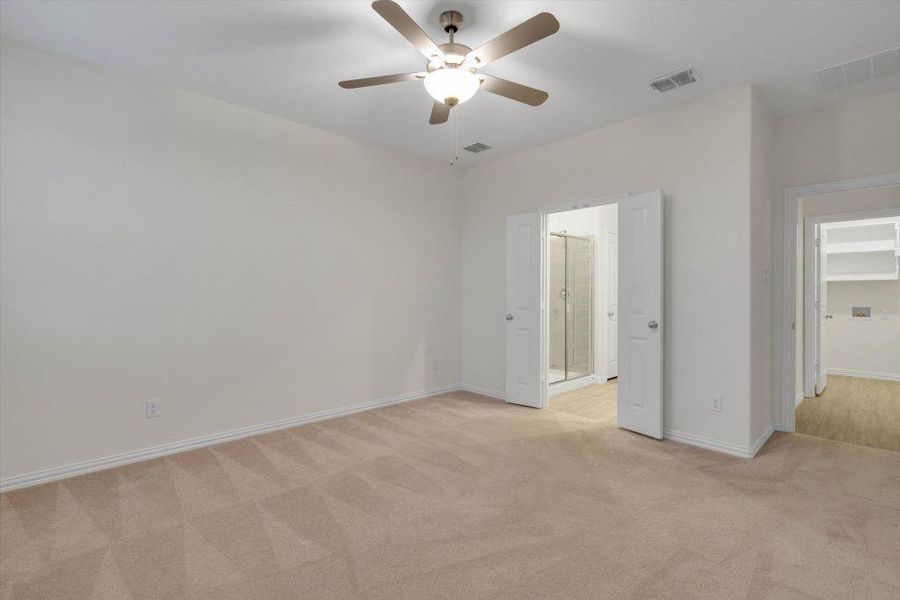 Spacious, unfurnished interior of a new home in , Anna (Image 30).