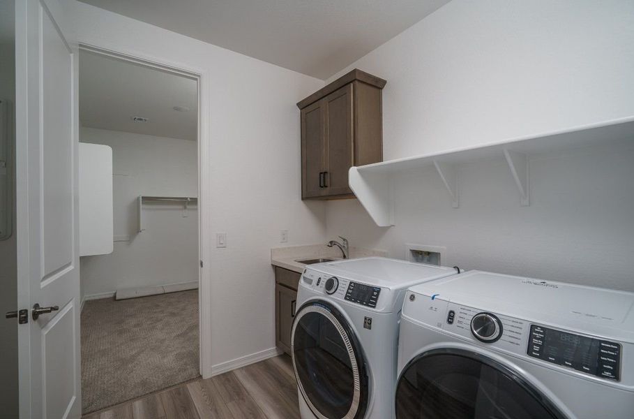 Representative furnished interior of a home built from the Willow by William Ryan Homes in The Grove at El Cidro, Goodyear (Image 17). Representative furnished interior of a home built from the Willow by William Ryan Homes in The Grove at El Cidro, Goodyear (Image 17).