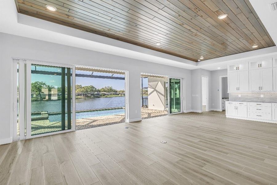 Spacious, unfurnished interior of a new home in , St. Petersburg (Image 12). Spacious, unfurnished interior of a new home in , St. Petersburg (Image 12).