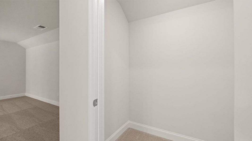 Spacious, unfurnished interior of a new home in Oak Ridge Meadows - Active Adult, Locust Grove (Image 29).