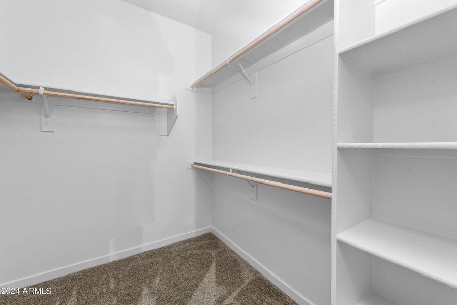 Walk-in-Closet