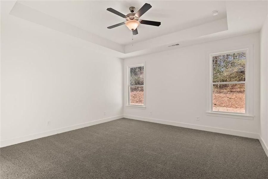 Spacious, unfurnished interior of a new home in , Gainesville (Image 34).