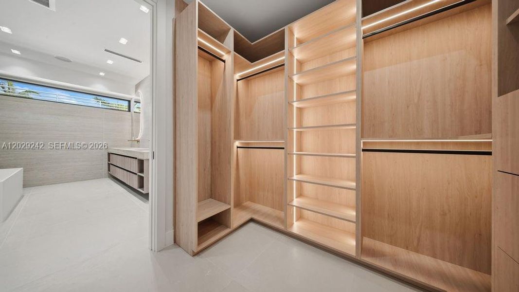 Furnished interior view inside a new home in , Fort Lauderdale (Image 14).