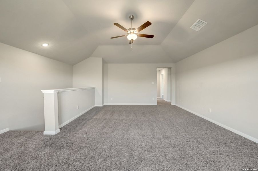 Spacious, unfurnished interior of a new home in Paloma Park, Converse (Image 36).