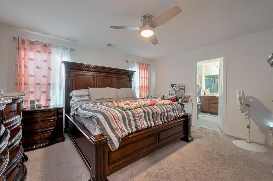 Furnished interior view inside a new home in Deer Run Meadows, Richmond (Image 35). Furnished interior view inside a new home in Deer Run Meadows, Richmond (Image 35).
