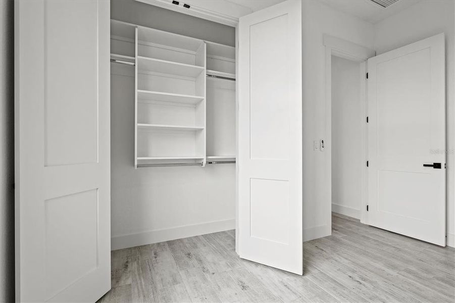 Spacious, unfurnished interior of a new home in , Englewood (Image 23).