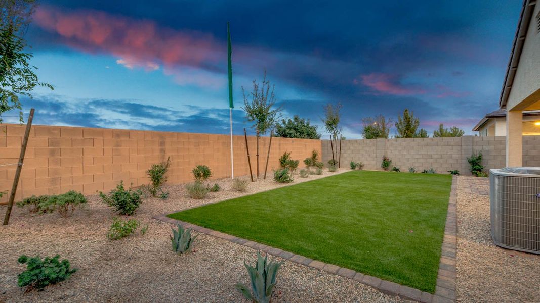 Representative exterior details of a home built from the Hummingbird by D.R. Horton in Rio Rancho Estates, Surprise (Image 28). Representative exterior details of a home built from the Hummingbird by D.R. Horton in Rio Rancho Estates, Surprise (Image 28).