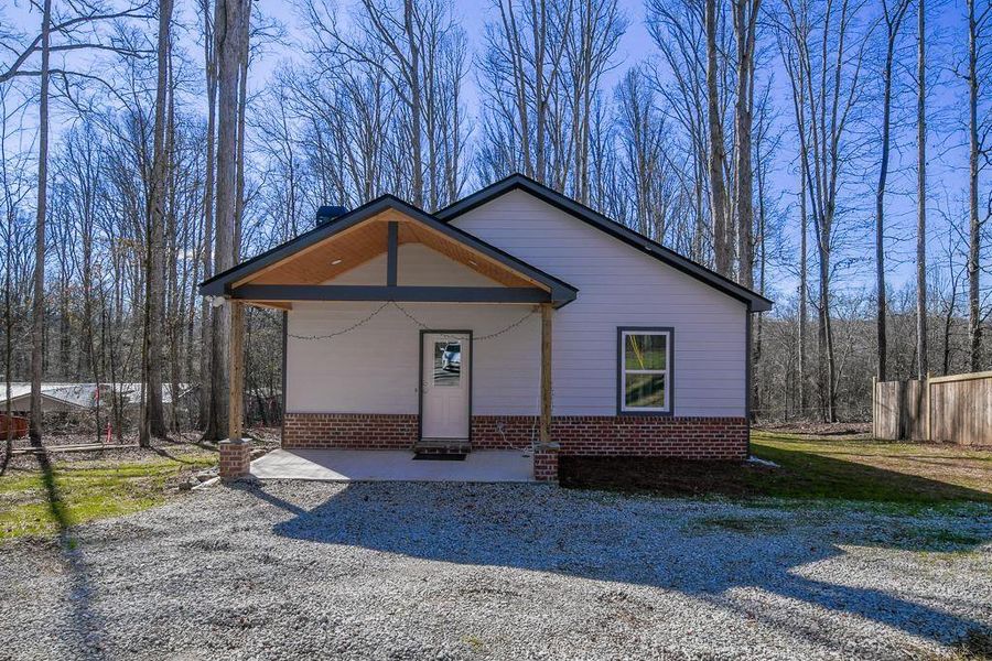 Exterior details and patio area of a home in , Commerce (Image 25).