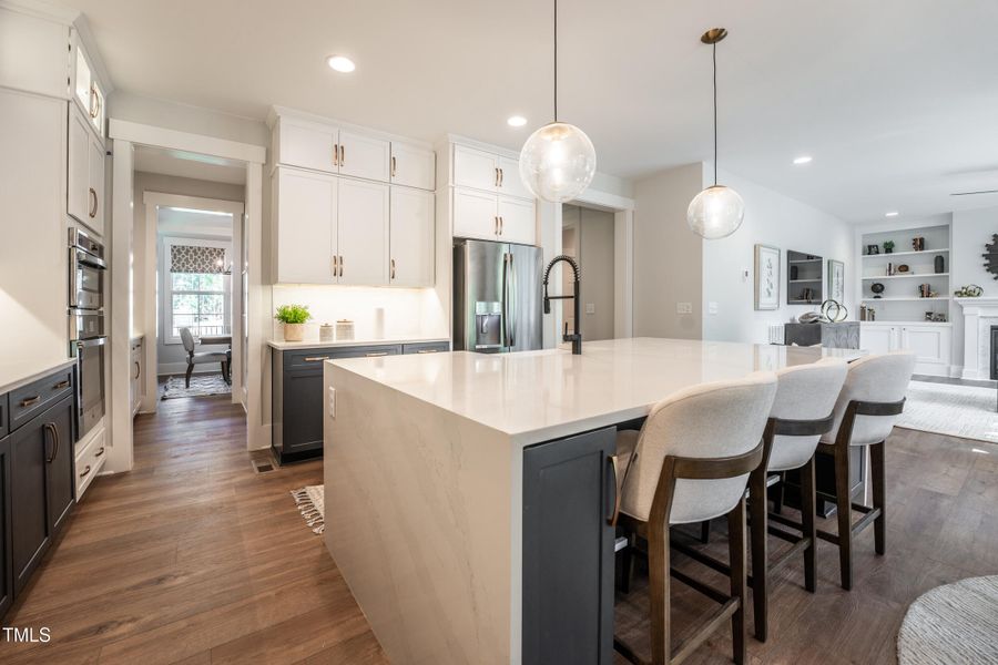 (10) - Grayson by HHHunt Homes- Kitchen