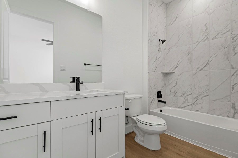 Furnished interior view inside a new home in , Rosenberg (Image 14).