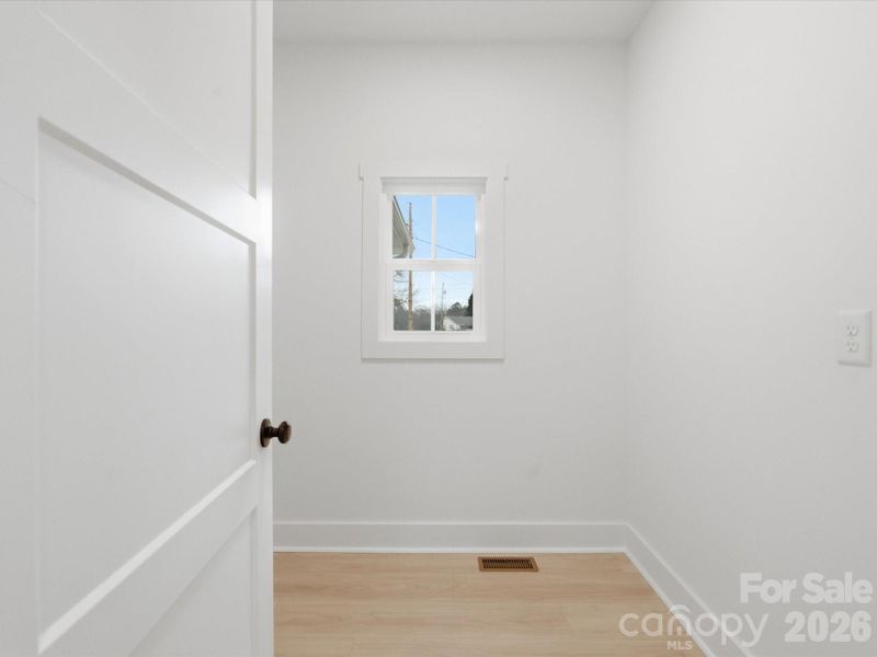 Spacious, unfurnished interior of a new home in , Bessemer City (Image 34).
