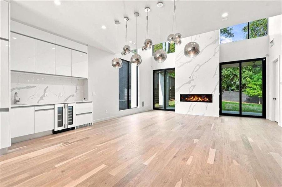 Spacious, unfurnished interior of a new home in , Atlanta (Image 34).
